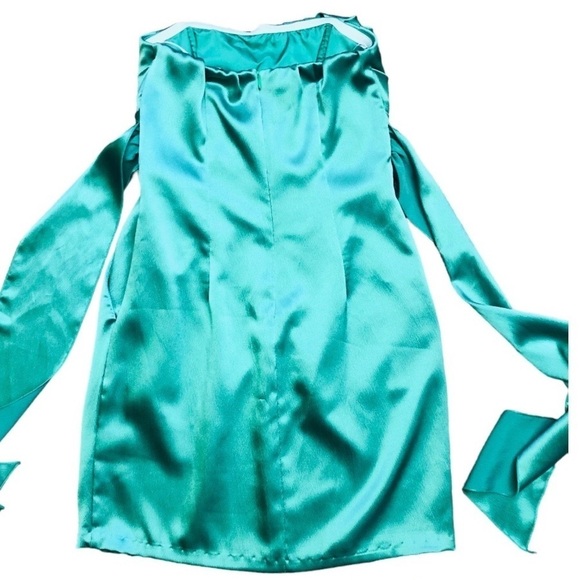 Semi Formal Green Dress - Picture 5 of 14